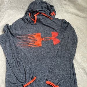 Under Armour Youth Large long sleeve hoodie tee